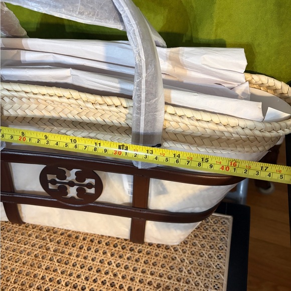 Tory Burch Basket tote w/ Brown leather - Picture 2 of 5